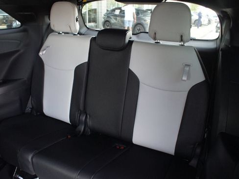 Used 2026 Toyota Sienna XSE FWD image 22