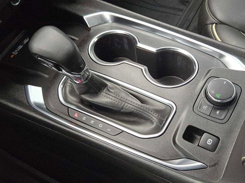 Certified 2023 Chevrolet Traverse Premier w/ Redline Edition FWD image 19