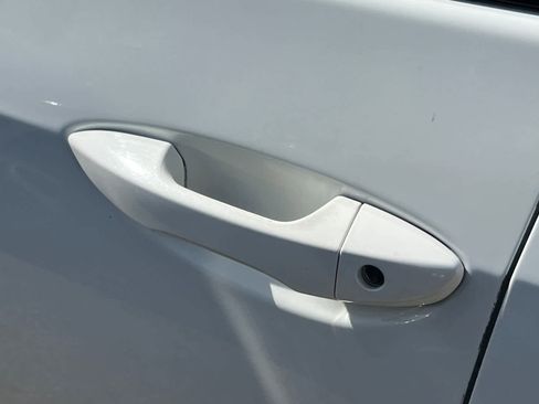 Used 2015 Toyota Corolla S FWD image 7