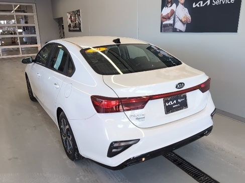 Used 2020 Kia Forte LXS image 3