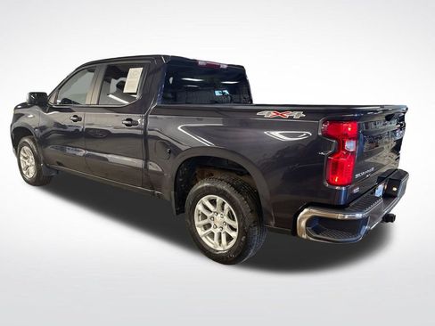 Used 2023 Chevrolet Silverado 1500 LT AWD/4WD image 3