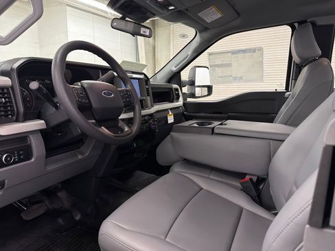 New 2026 Ford F250 XL w/ XL Chrome Package image 6