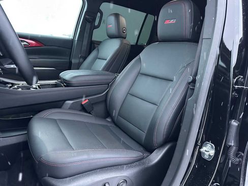 Used 2025 Chevrolet Traverse Z71 image 23