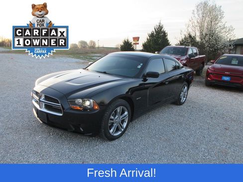 Used 2014 Dodge Charger R/T image 1