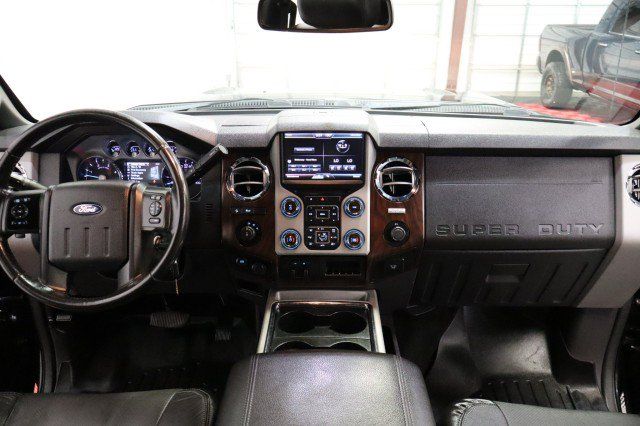 Used 2015 Ford F250 Lariat w/ Lariat Interior Package AWD/4WD image 7