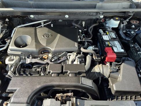 Used 2019 Toyota RAV4 XLE w/ Convenience Package image 21