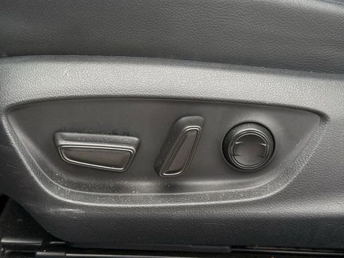 Used 2022 Toyota Camry SE FWD image 24
