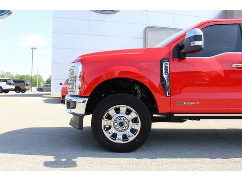 Used 2025 Ford F250 Lariat w/ Lariat Ultimate Package AWD/4WD image 9
