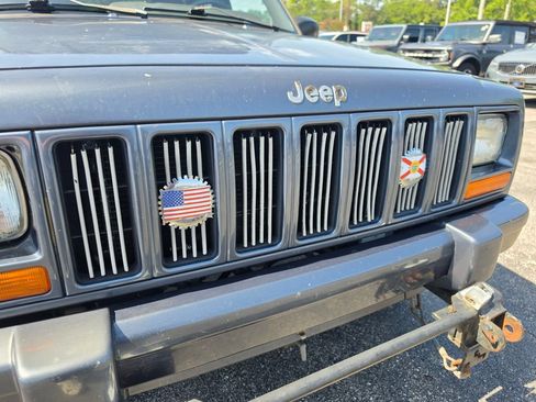 Used 2001 Jeep Cherokee Limited AWD/4WD image 16