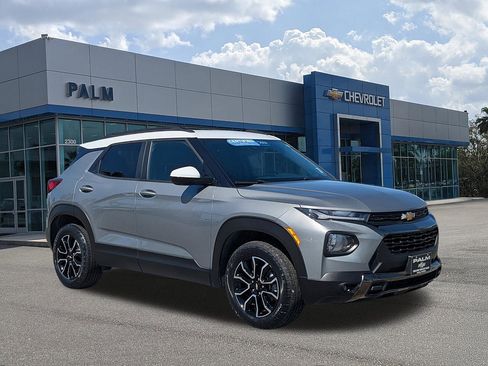Certified 2023 Chevrolet TrailBlazer ACTIV w/ Technology Package AWD/4WD image 1