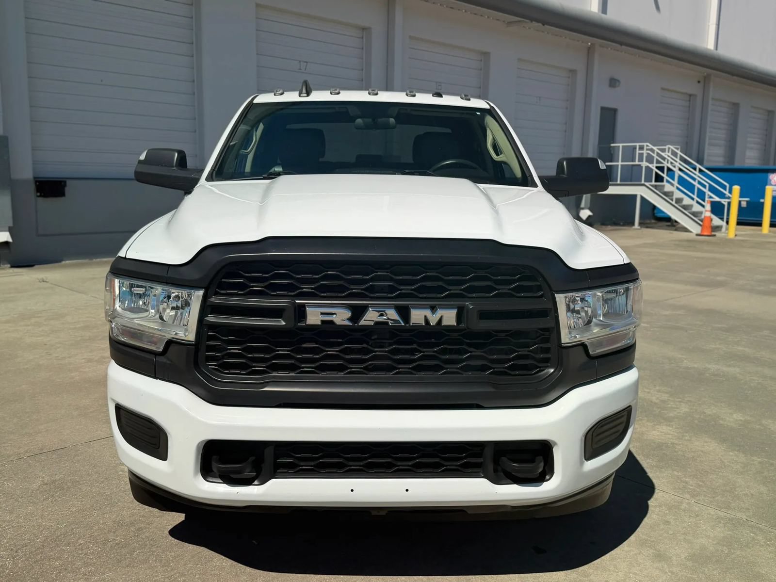 Used 2020 RAM 3500 Tradesman RWD image 3