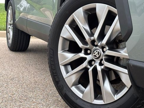 Used 2023 Toyota RAV4 XLE Premium FWD image 2