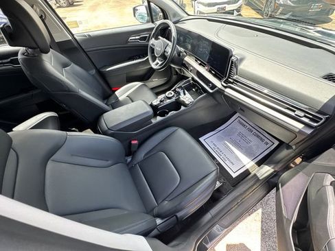 Used 2025 Kia Sportage EX AWD/4WD image 22
