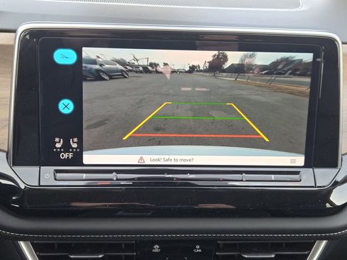 New 2026 Volkswagen Atlas SE image 14