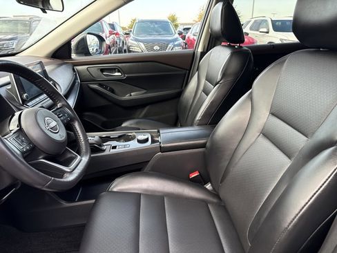 Certified 2023 Nissan Rogue SV w/ SV Premium B Package image 5