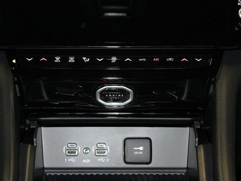 New 2026 Jeep Grand Cherokee Altitude AWD/4WD image 21