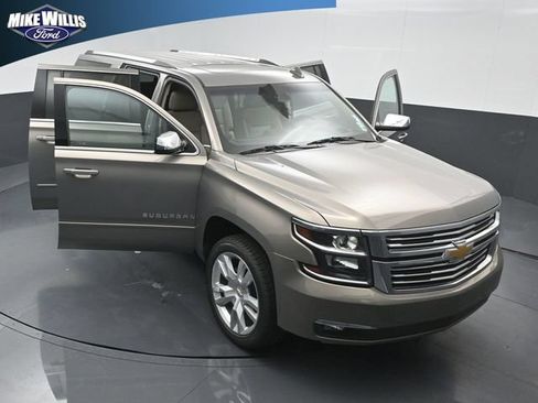 Used 2019 Chevrolet Suburban Premier RWD image 25