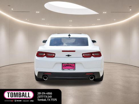 Used 2022 Chevrolet Camaro LT RWD image 6