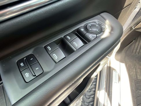 Used 2022 Chevrolet Tahoe Z71 w/ Off-Road Capability Package AWD/4WD image 22