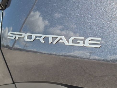 Used 2023 Kia Sportage EX FWD image 28