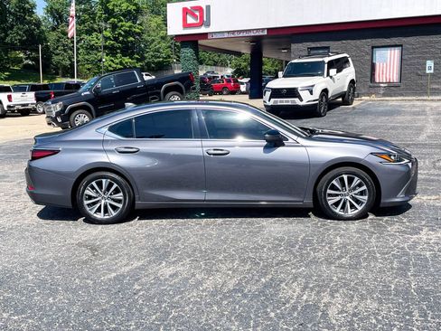 Used 2020 Lexus ES 350 w/ Premium Package FWD image 4