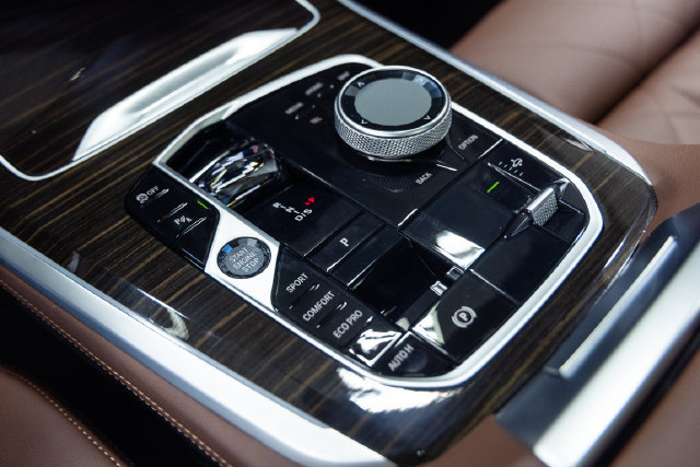 Certified 2024 BMW X5 M60i AWD/4WD image 19
