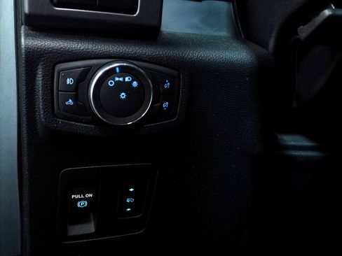 Used 2019 Ford F150 XLT w/ Equipment Group 302A Luxury AWD/4WD image 23