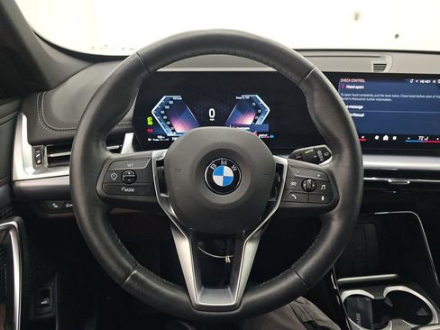 Used 2025 BMW X1 xDrive28i AWD/4WD image 16