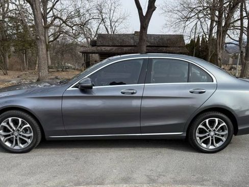Used 2017 Mercedes-Benz C 300 Luxury 4MATIC image 10