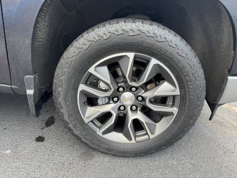 Used 2022 Chevrolet Silverado 1500 LT image 10