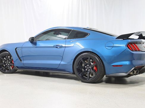 Used 2019 Ford Mustang Shelby GT350R w/ GT350R Equipment Group 920A RWD image 10