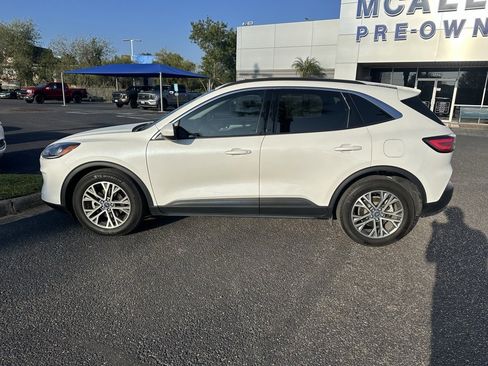 Used 2022 Ford Escape SEL image 3