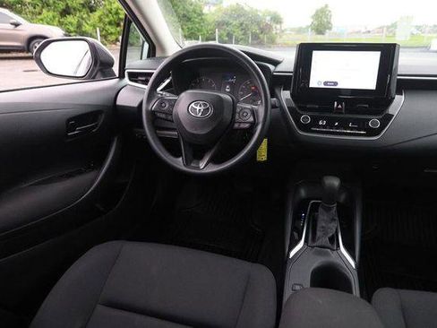 Used 2024 Toyota Corolla LE FWD image 19