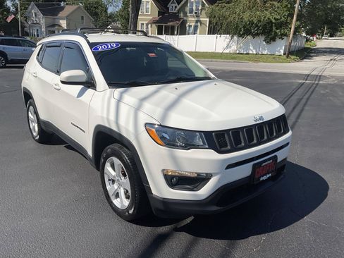 Used 2019 Jeep Compass Latitude w/ Popular Equipment Group AWD/4WD image 7
