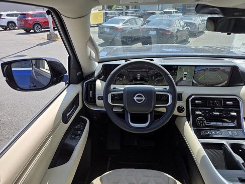 New 2025 Nissan Armada Platinum Reserve image 11