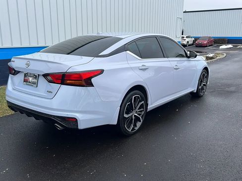 Used 2024 Nissan Altima 2.5 SR w/ SR Premium Package AWD/4WD image 5