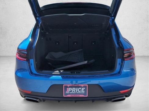 Used 2017 Porsche Macan image 7