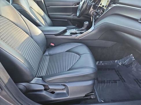 Used 2023 Toyota Camry SE image 19