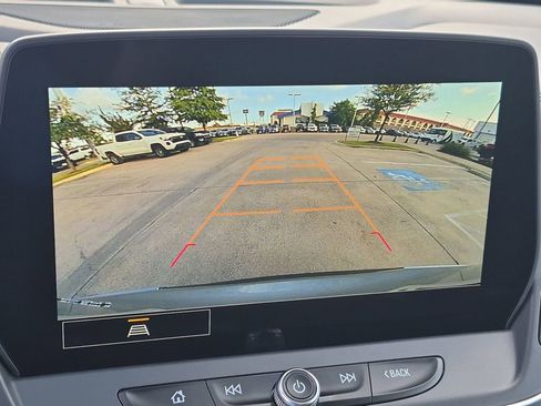 Used 2025 Chevrolet Blazer LT FWD image 17