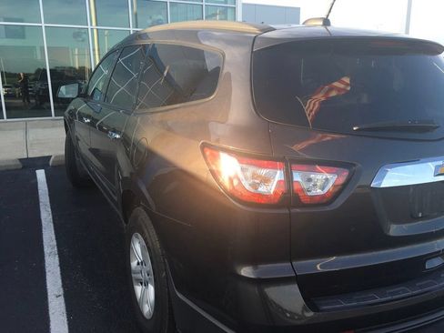 Used 2016 Chevrolet Traverse LS FWD image 4