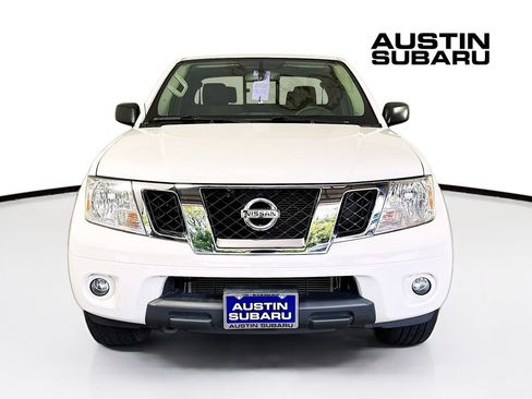 Used 2019 Nissan Frontier SV w/ Value Truck Package AWD/4WD image 2