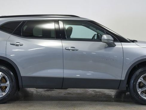 Used 2024 Chevrolet Blazer LT w/ Convenience Package FWD image 15