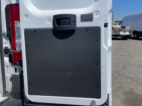 Used 2025 RAM ProMaster 2500 w/ Convenience Group FWD image 29