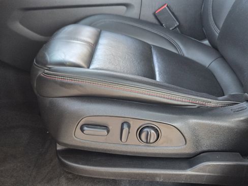 Used 2023 Chevrolet Traverse RS image 24