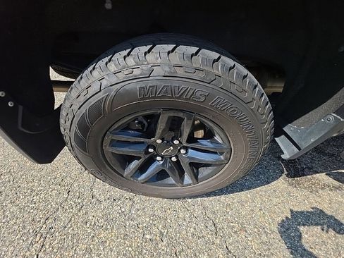 Used 2021 Chevrolet Silverado 1500 LT Trail Boss w/ Convenience Package II AWD/4WD image 34