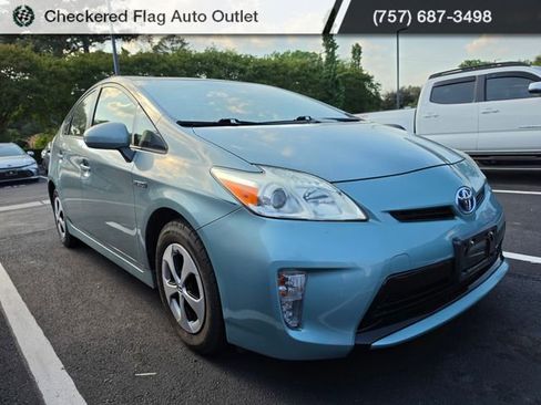 Used 2012 Toyota Prius Two FWD image 3