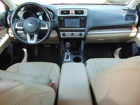 Used 2016 Subaru Outback 2.5i Limited AWD/4WD image 23