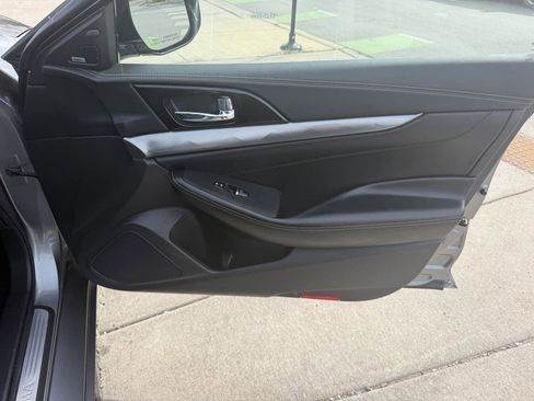 Used 2022 Nissan Maxima SL image 24