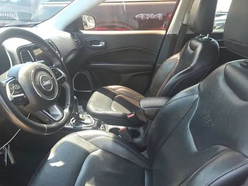 Used 2018 Jeep Compass Limited w/ Navigation Group AWD/4WD image 5
