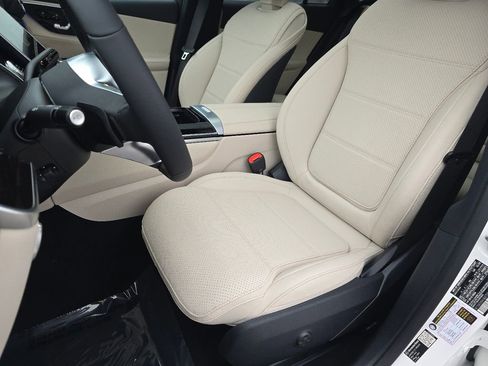 New 2026 Mercedes-Benz GLC 300 4MATIC image 24